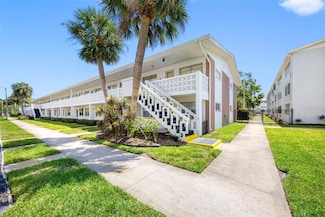 1000 79th Ave N Unit 211, Saint Petersburg, FL 33702