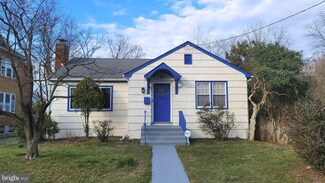 20 Stacey Ave, Trenton, NJ 08618
