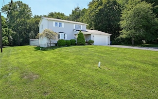 801 Millview St, Ellwood City, PA 16117