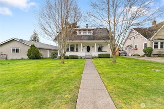 324 14th St, Lynden, WA 98264
