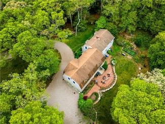 183 Gravelly Hill Rd, Wakefield, RI 02879