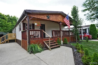 775 Thomas Ln, Angola, NY 14006