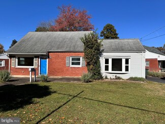170 Colburn Dr, Manassas Park, VA 20111