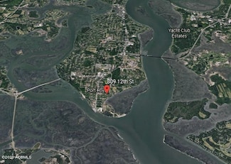 809 12th St, Port Royal, SC 29935