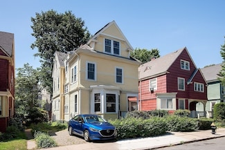 10 Howes St, Dorchester, MA 02125