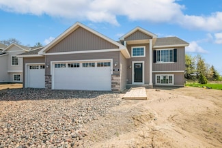 768 Yellowcrest St SW, Delano, MN 55328
