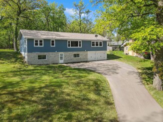 W8977 Ripley Rd, Cambridge, WI 53523