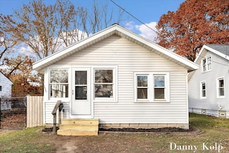 1535 Mason St NE, Grand Rapids, MI 49503