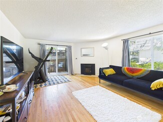 8627 25th Ave SW Unit B, Seattle, WA 98106
