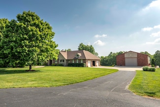 1865 N Hearthstone Ln, Strafford, MO 65757