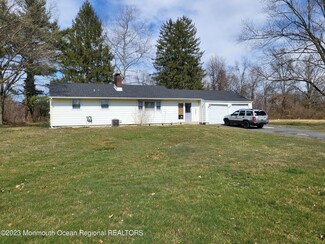 1 Gordon Rd, Mount Holly, NJ 08060
