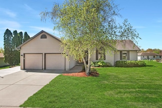 305 W Freidel Dr, Marshall, WI 53559