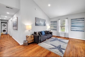 1718 Ripley St, Dallas, TX 75204