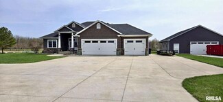 18763 Neff Rd, Girard, IL 62640
