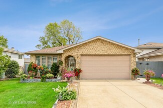 8527 S 79th Ave, Justice, IL 60458