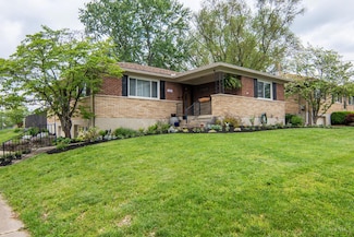 537 Morrvue Dr, Cincinnati, OH 45238