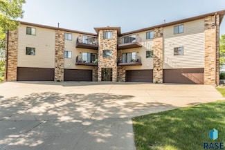 4601 W Custer Ln Unit 203, Sioux Falls, SD 57106