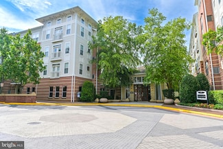 9480 Virginia Center Blvd Unit 230, Vienna, VA 22181