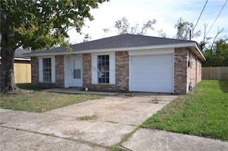 1011 Luling Estates Dr, Luling, LA 70070