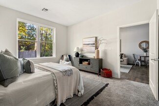 29 Wall St Unit 302, Foxboro, MA 02035