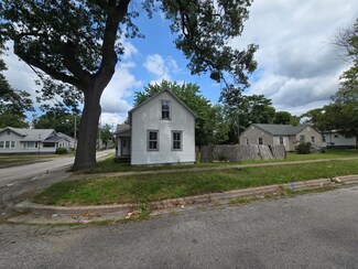 736 E Isabella Ave, Muskegon, MI 49442