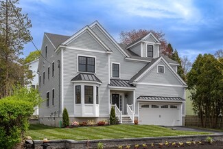88 School St, Lexington, MA 02421