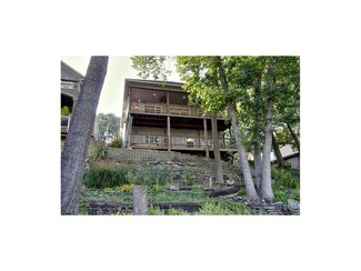 13 U St, Lake Lotawana, MO 64086