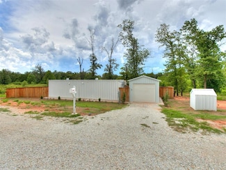 21388 Canyon Rd, Tecumseh, OK 74873