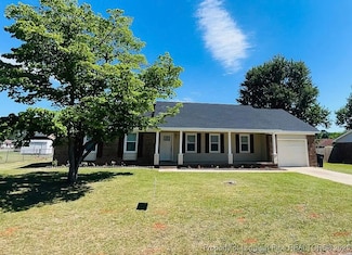 7690 Beverly Dr, Fayetteville, NC 28314