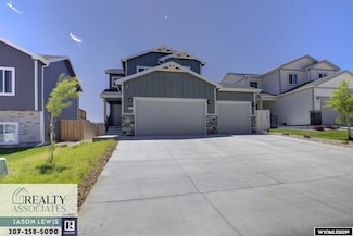 5845 Overlook Way, Mills, WY 82604