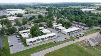 1701 S West End St, Springdale, AR 72764