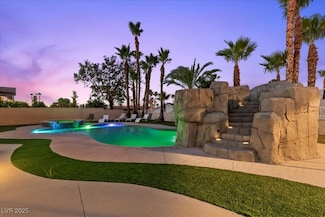 2110 Americas Cup Cir, Las Vegas, NV 89117