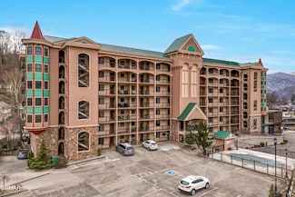 210 Roaring Fork Extension Unit 102, Gatlinburg, TN 37738