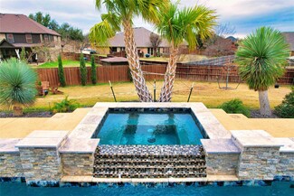923 Southwestern Dr, Cedar Hill, TX 75104