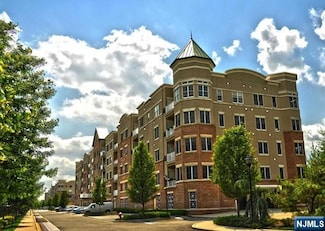 3104 Windsor Park Ct Unit 130, Englewood, NJ 07631