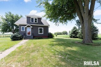 901 330th St, New Windsor, IL 61465