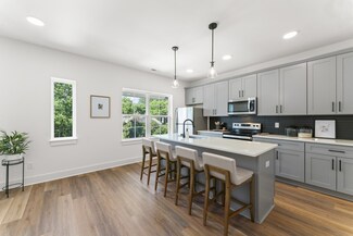 722 N Dupont Ave, Nashville, TN 37115