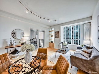 400 Beale St Unit 2202, San Francisco, CA 94105