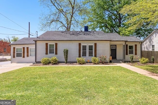 402 N Cliff St, Carrollton, GA 30117