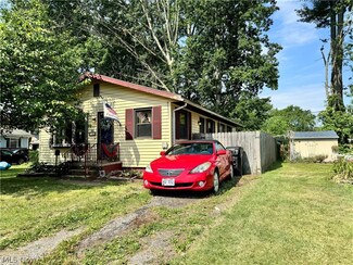 335 Boston Ave, Elyria, OH 44035