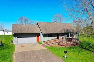 151 N 4th St, Dorchester, WI 54425