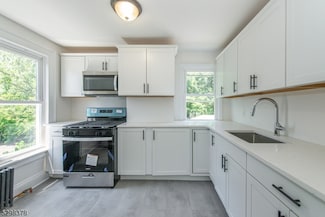 54 Spruce St, Bloomfield, NJ 07003