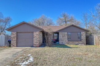 506 S 7th St, Noble, OK 73068