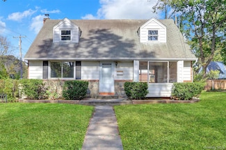 474 Roy St, West Hempstead, NY 11552