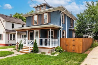 408 W Newhall Ave, Waukesha, WI 53186