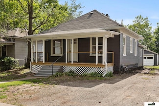 2139 S 8th St, Lincoln, NE 68502