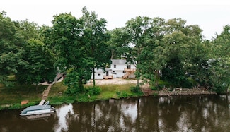 26370 S Shore Dr, Mendon, MI 49072