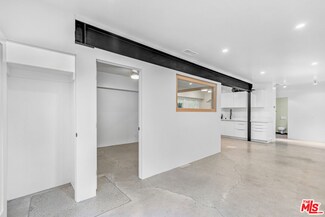 2462 N Gower St, Los Angeles, CA 90068