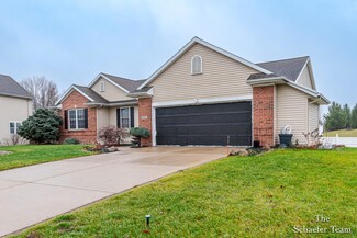 5880 Hickory Ridge Dr SW, Wyoming, MI 49418
