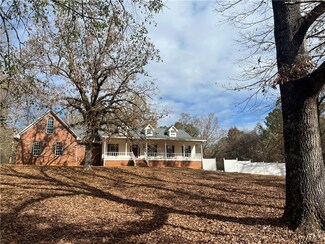 800 Crawford Rd, Millport, AL 35576